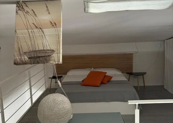 Alojamento de Acomodação e Pequeno-almoço Tra Campagna E Mare 4*