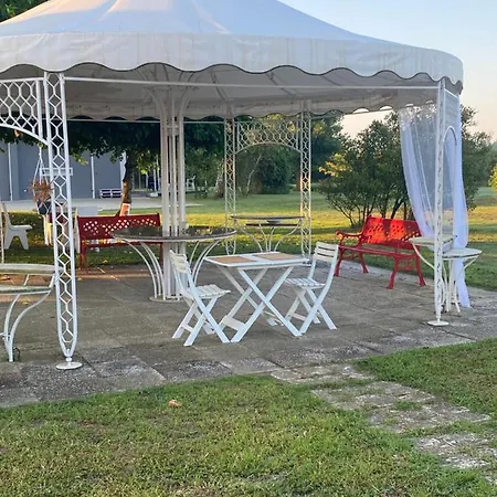 Tra Campagna E Mare